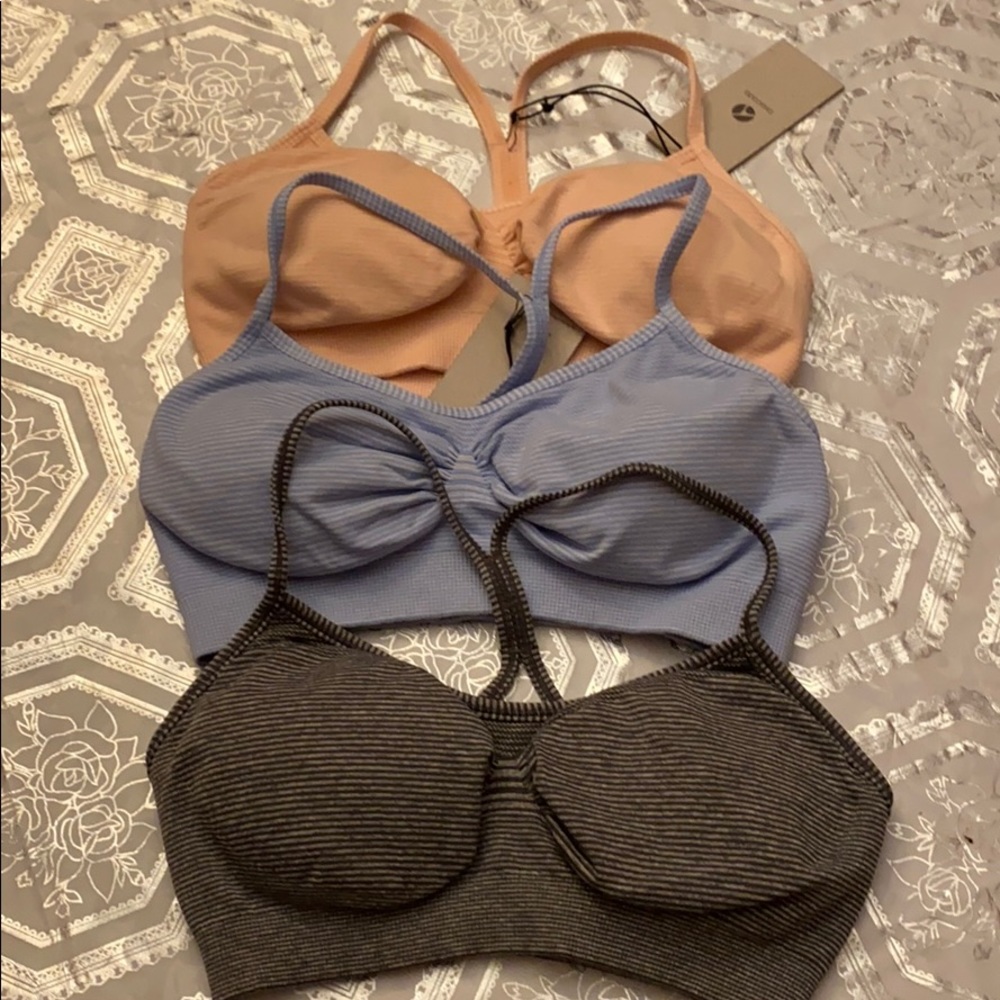 COPY - Bundle of sports bra 2 tone stripes 5x100$ - Picture 5 of 17